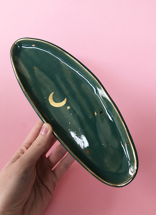Ceramiczna  patera wąska zielona z księżycem ELEMTHEBRAND
