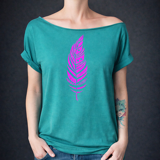 t-shirt damskie Piórko fluo róż Szafirowy Oversize