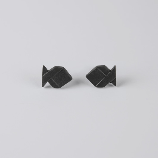 kolczyki ceramiczne Kolczyki z Porcelany Origami Rybki Małe Czarne