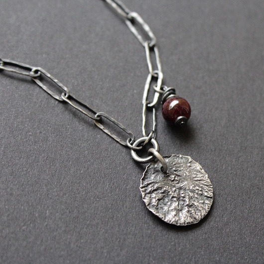 korale Naszyjnik na surowo z Granatem