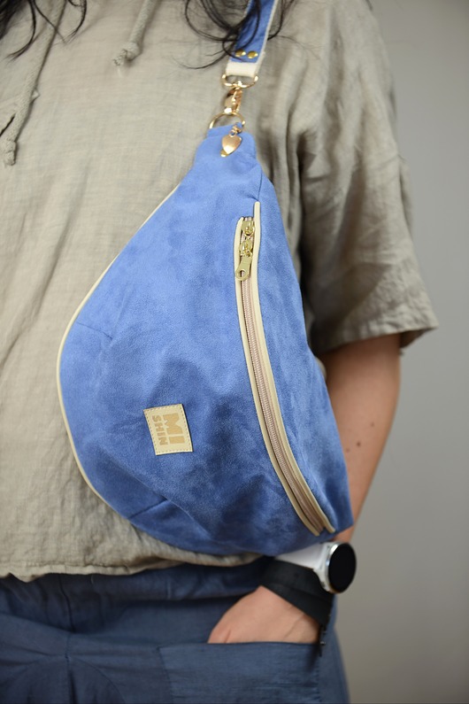 saszetka nerka Niebieska, welurowa nerka XXL