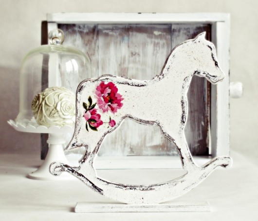 Konik... z drzewa koń na biegunach... Happy Home