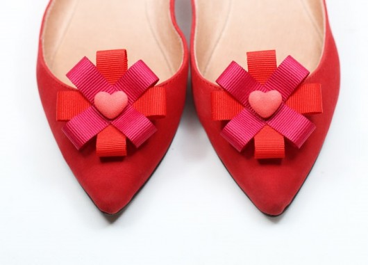 Rosette - Red - klipsy do butów HowDoILook