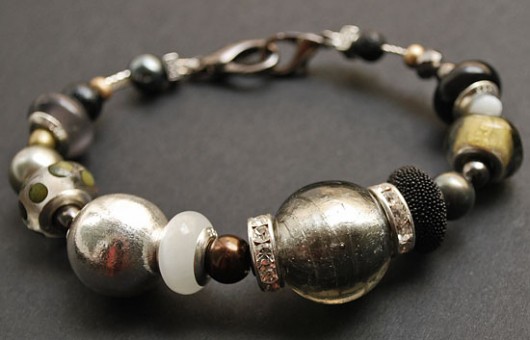 Gold bomb - bransoletka Buy or Die