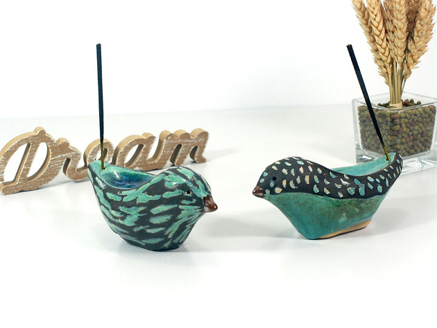 figurki i rzeźby Ceramiczna ptak - stojak na kadzidełka