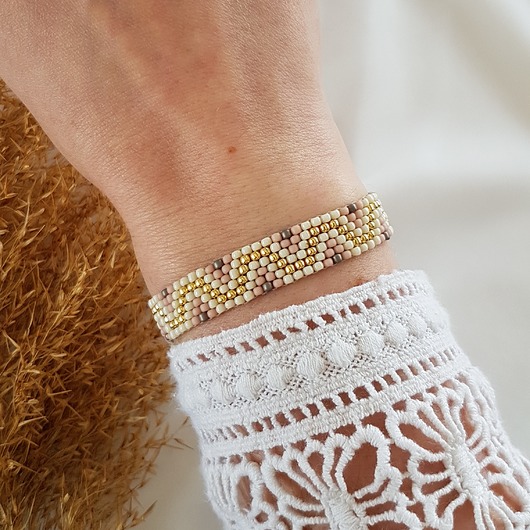 pastelowa bransoletka we wzory LEI handmade 