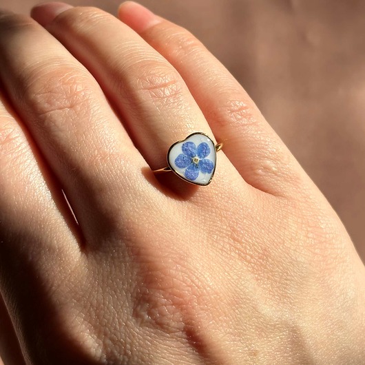 pierścionek z żywicy Regulowany pierścionek z kwiatami