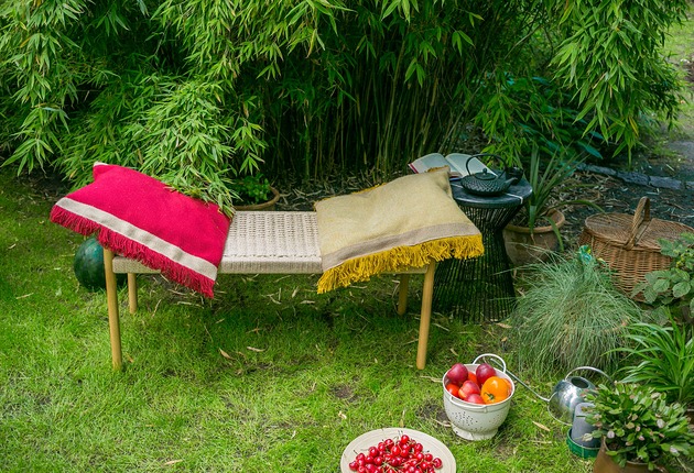 fringe pillow - red The Waste
