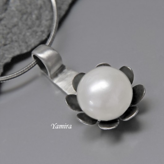 [ZAMÓWIENIE] flower pearls - wisior yamira