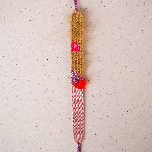 bransoletki - inne Tkana bransoletka na sznurku - róż, czerwień, karmel