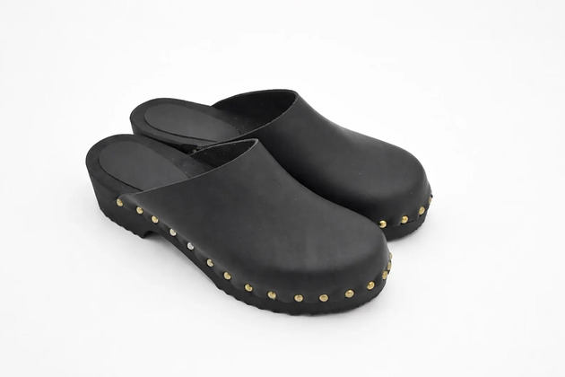 sandały i klapki damskie Drewniaki klasyczne z ćwiekami ze skóry i drewna