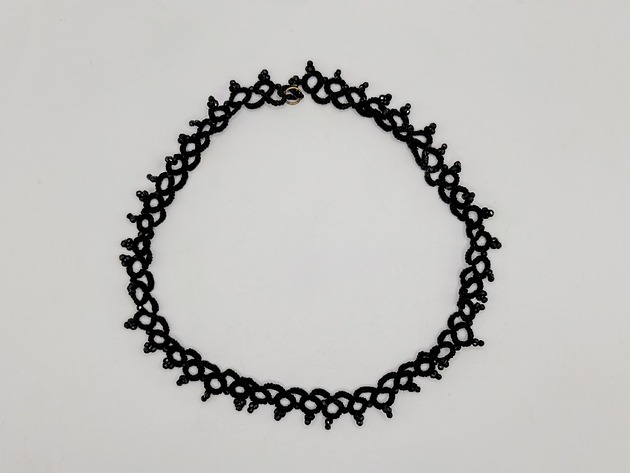 chokery Choker Nokturn / frywolitka z czarnym spinelem / Seria Boho