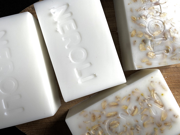 mydło w kostce Naturalne białe mydło - Rodzynki i Sandałowiec