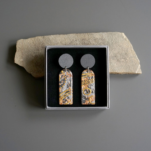 kolczyki - inne Lekkie wiszące kolczyki z masy papierowej i żywicy