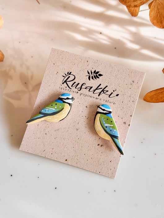 kolczyki z masy plastycznej Kolczyki sztyfty sikorka modra modraszka ptaszki, boho wiosenne na prezent