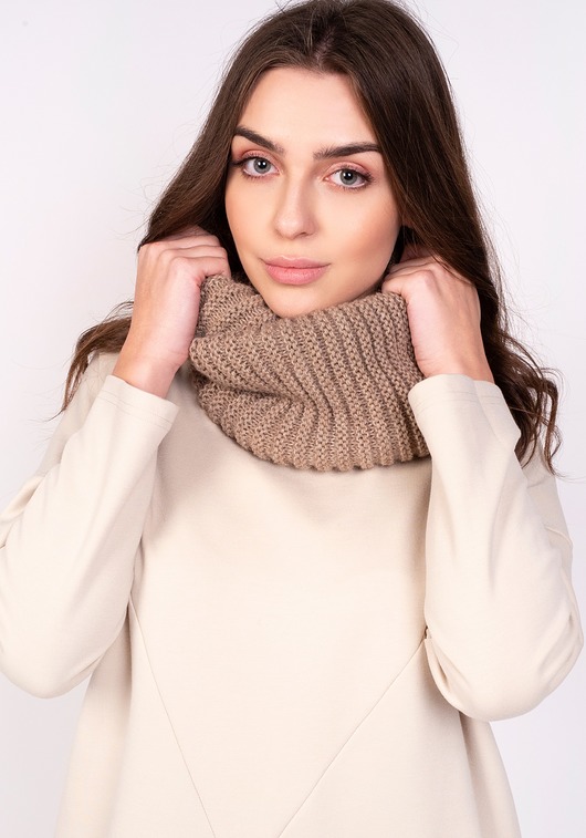 szale damskie Ciepły, prążkowany komin - mocca