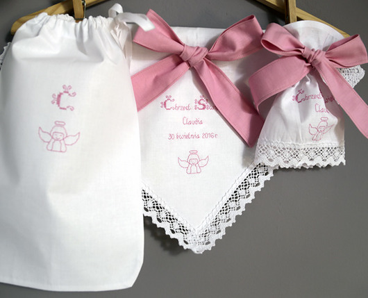 szatki, ubranie na chrzest Komplet szatka, okapnik, woreczek
