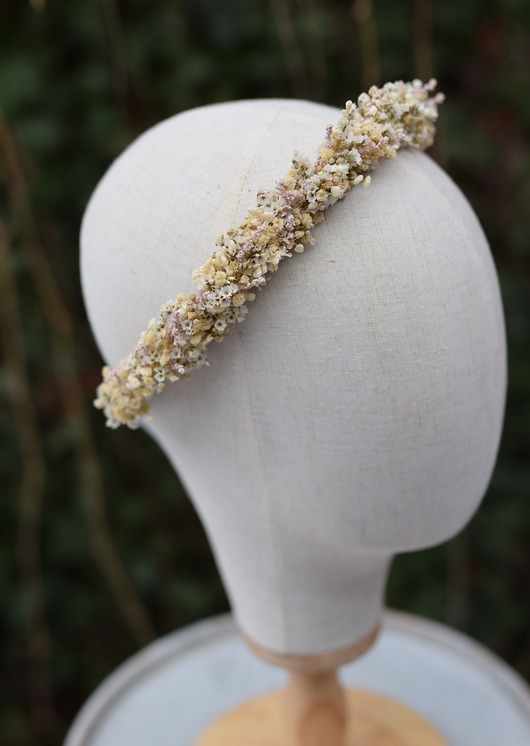 wianki komunijne Komunijny wianek na głowę z stabilizowanych kwiatów