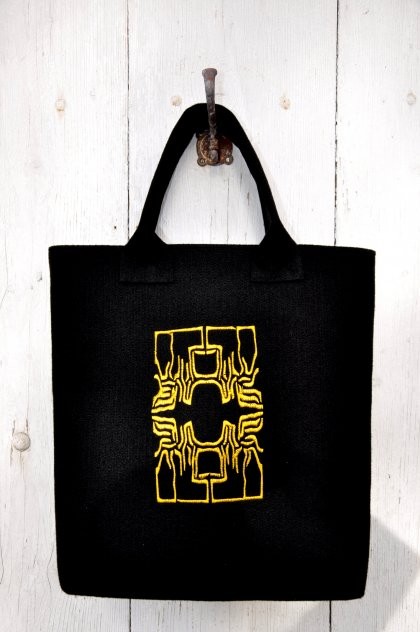 Torba hobo filcowa z haftem PRACOWNIA 166