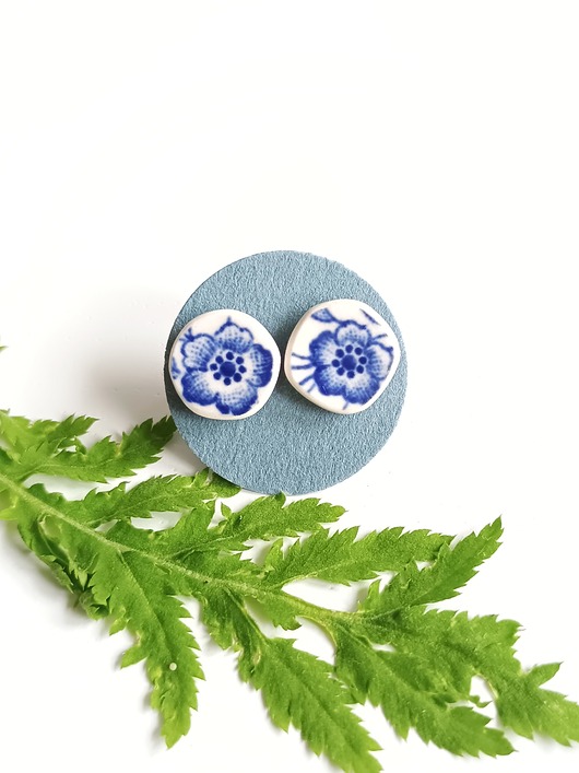 kolczyki ceramiczne Kolczyki ceramiczne w kobaltowe kwiaty