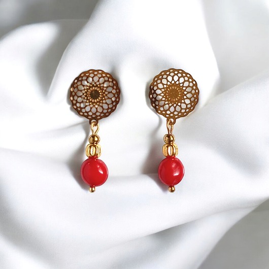 kolczyki z kamieniami Kolczyki : INDIA :  koral czerwony na ozdobnych sztyftach