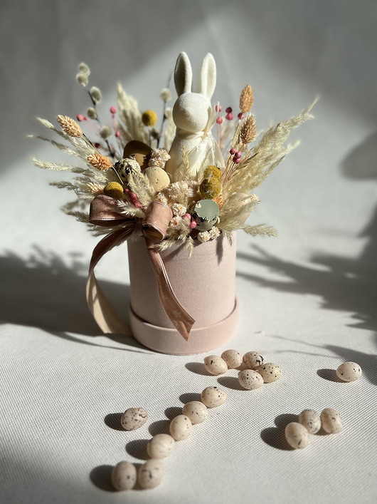 ozdoby wielkanocne Flowerbox wielkanocny żółty z suszonymi roślinami