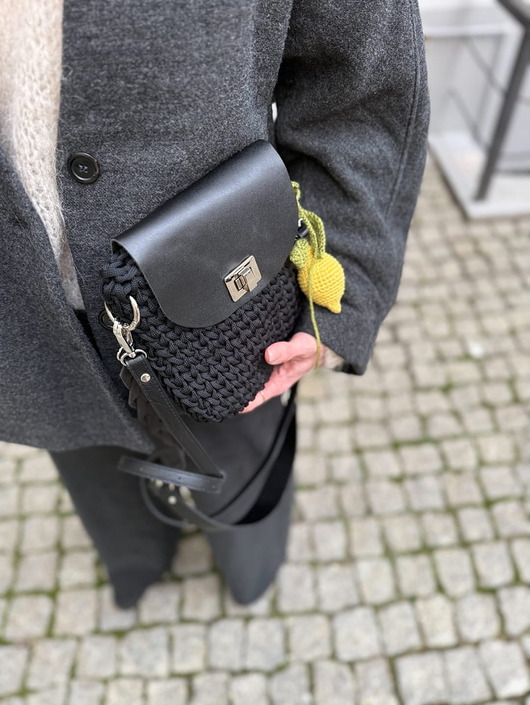 torby na ramię Mini Elegant Bag - czarna z plecionym paskiem