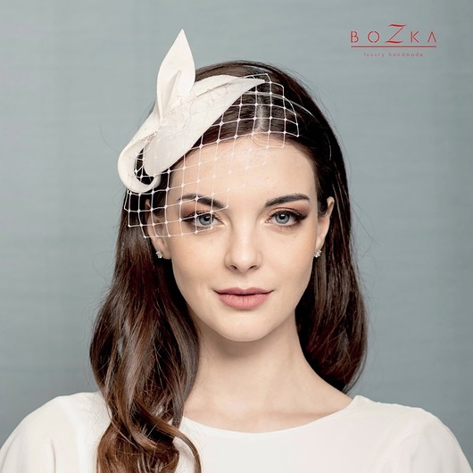 Ślubny fascynator w kształcie łezki na grzebyku BOZKA Luxury Handmade