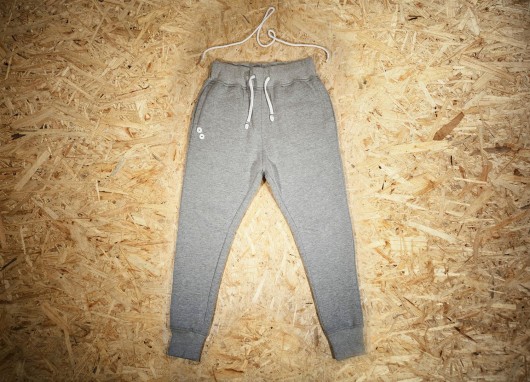 LONG PANTS UNISEX 2 BUTTONS dresowe - j. szare Button
