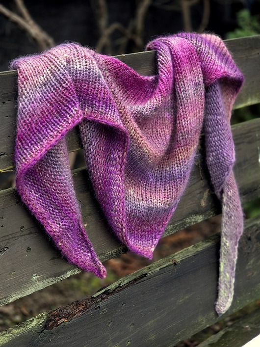 szale damskie Nakrapiana zielenią / asymetryczna chustka