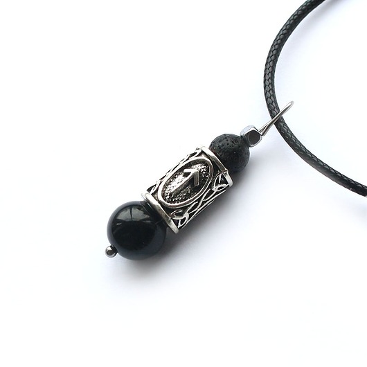 biżuteria męska Męska Moc - runa Tiwaz, zzarny turmalin, lawa wulkaniczna