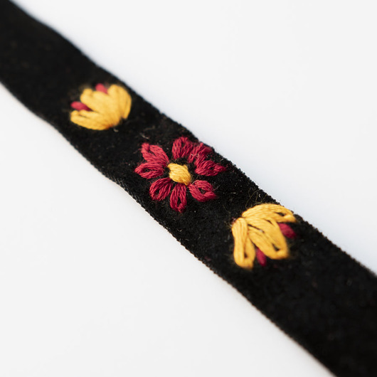 bransoletki - inne Ręcznie haftowana bransoletka folk etno