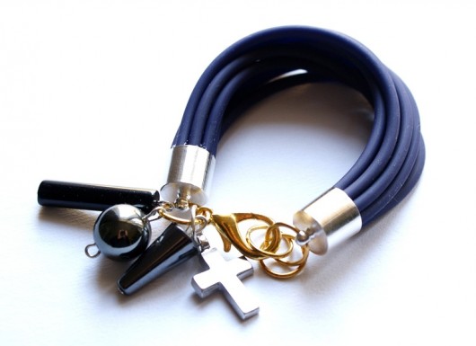 Rubber rock Republika jewelry
