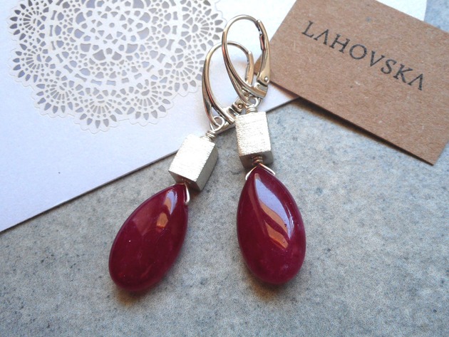 Kolczyki burgundowe krople Lahovska