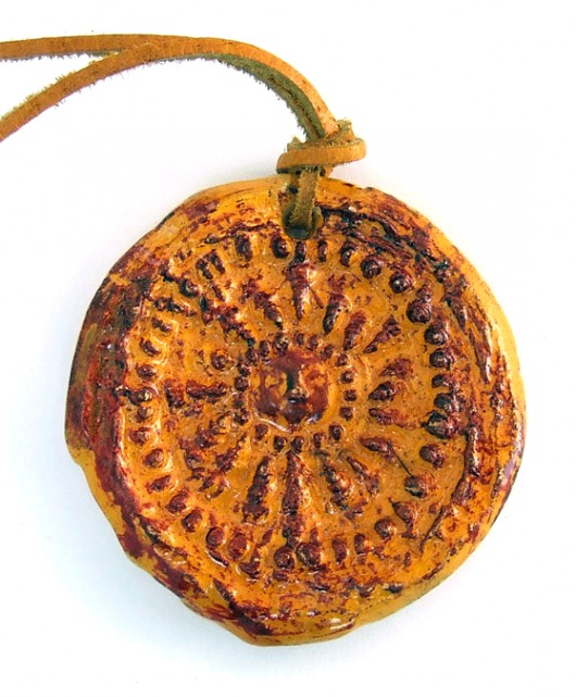 SŁOŃCE ŻÓŁTE INTERESUJĄCY AMULET MARIAELA