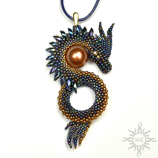wisiory Orishann, wisior ze smokiem, beading