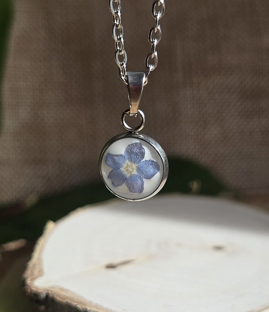 wisiory Wisiorek z niezapominajką