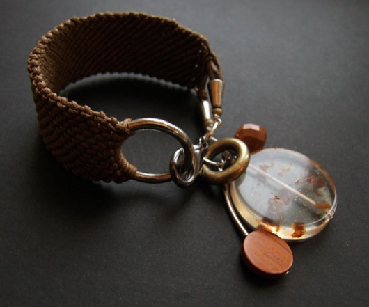 Strong thing - bransoletka Buy or Die
