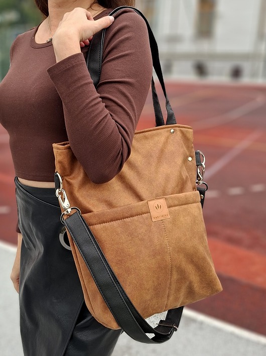 torby na ramię Duża torba z kieszeniami z Brązowego nubuku