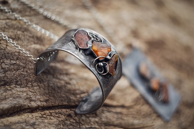 bransoletki wire wrapping Specjalne zam.Pani Małgorzata/Bransoletka z bursztynem i wisior