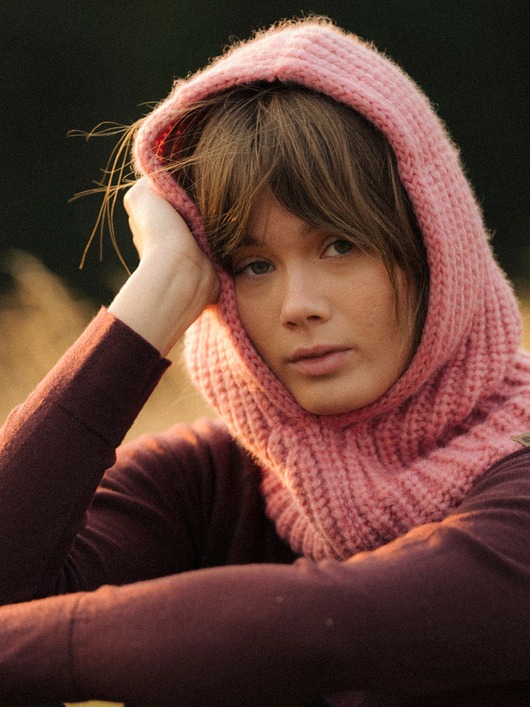 czapki damskie PUSZCZYK - puchaty kaptur / balaklawa wełny merino z bawełną różowy