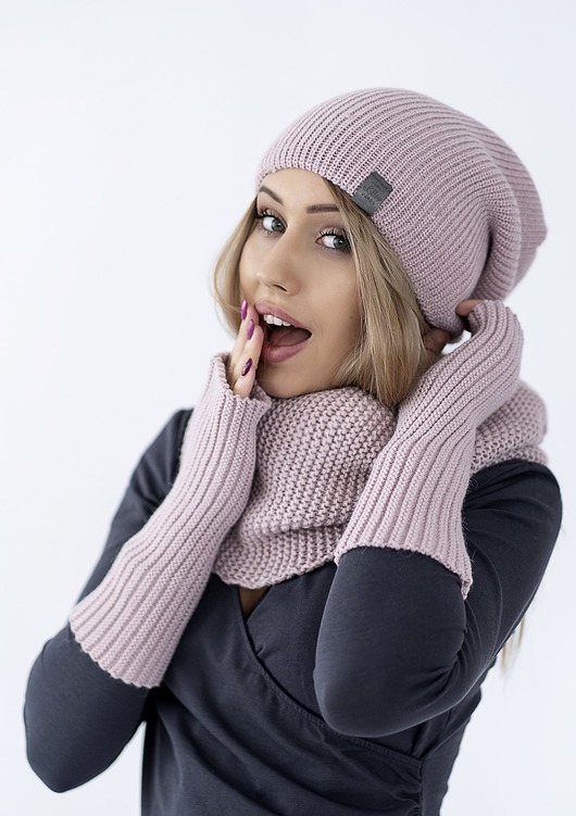 akcesoria różne Komplet: czapka, komin, mitenki - pudrowy róż