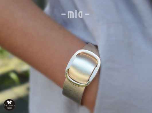 mia gold barboleta