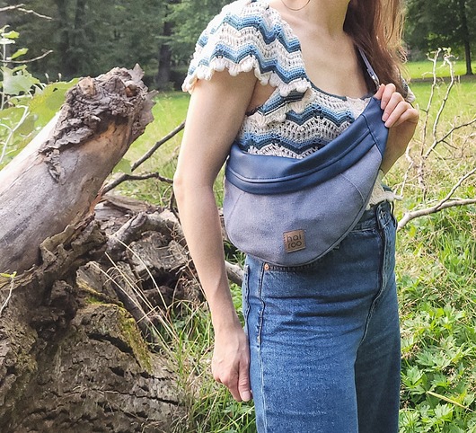 saszetka nerka Nerka "Haru" niebieska bawełniana z ekoskórą