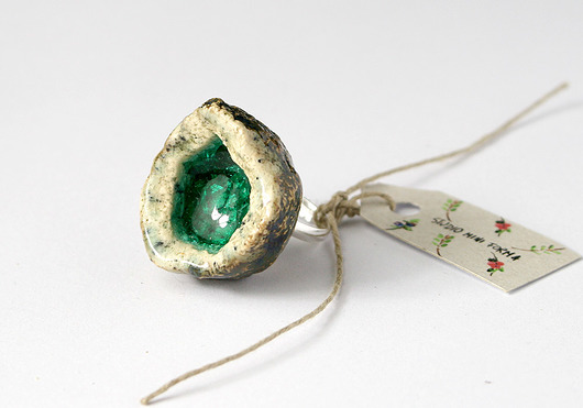 Veleta- unikatowy pierścionek ceramiczny Studio Mini Forma