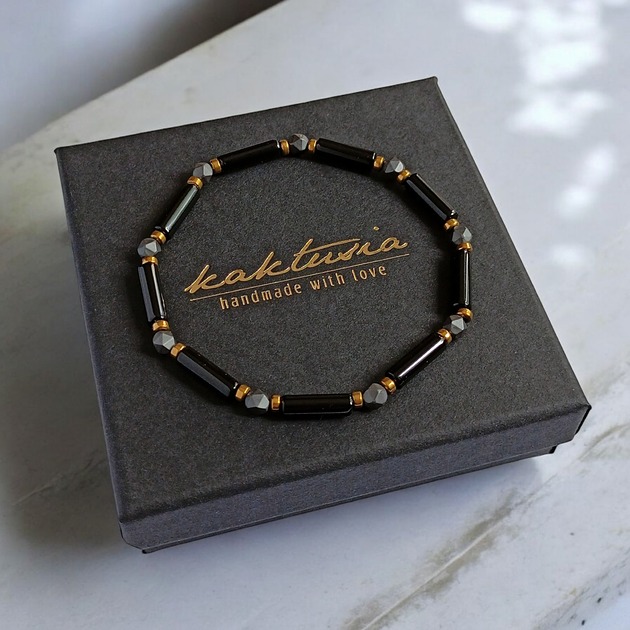 biżuteria męska ODWAGA, SIŁA :: delikatna bransoletka onyks, hematyt : gold