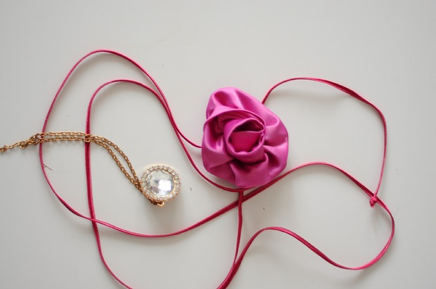 chokery Różowy mały choker