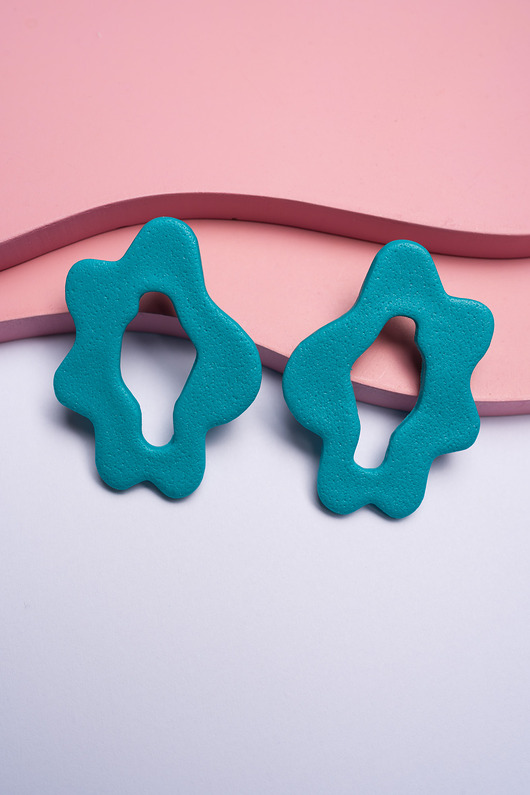 kolczyki z masy plastycznej Kolczyki sztyfty organiczny kształt wiggly