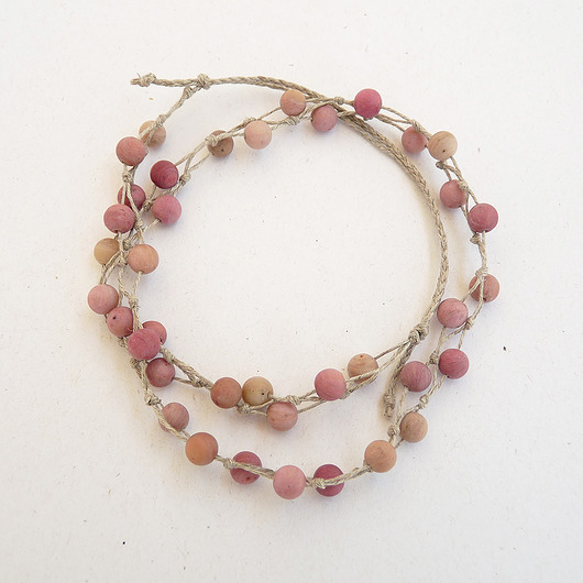 kolie Rodonit nośnik spokoju