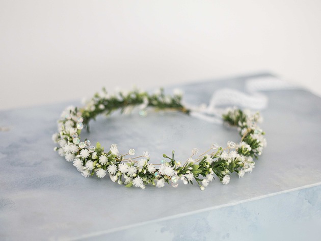 wianki komunijne Wianek na głowę - biała gipsówka i kryształki